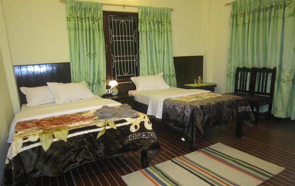 New Annapurna Guest House Pokhara Room photo